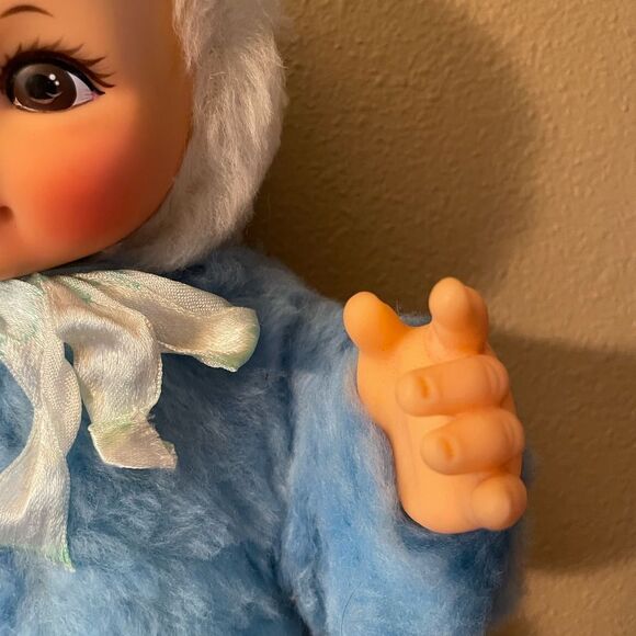 Rubber Face Doll Vintage Hand Painted Face Made in China Original Tag 16 inches - Picture 3 of 16